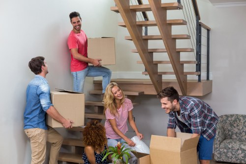 Moving van service for Battersea residential streets and local home removals
