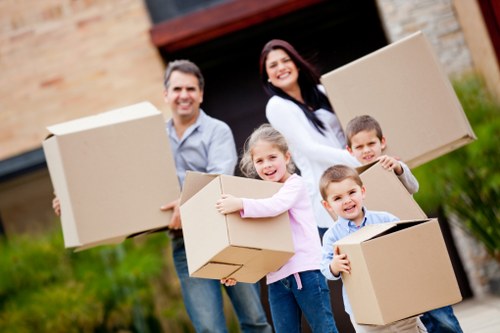 Packing and loading support for a business relocation in Battersea